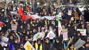 گزارش تصویری : خروش مردم در باشت در ۲۲ بهمن 